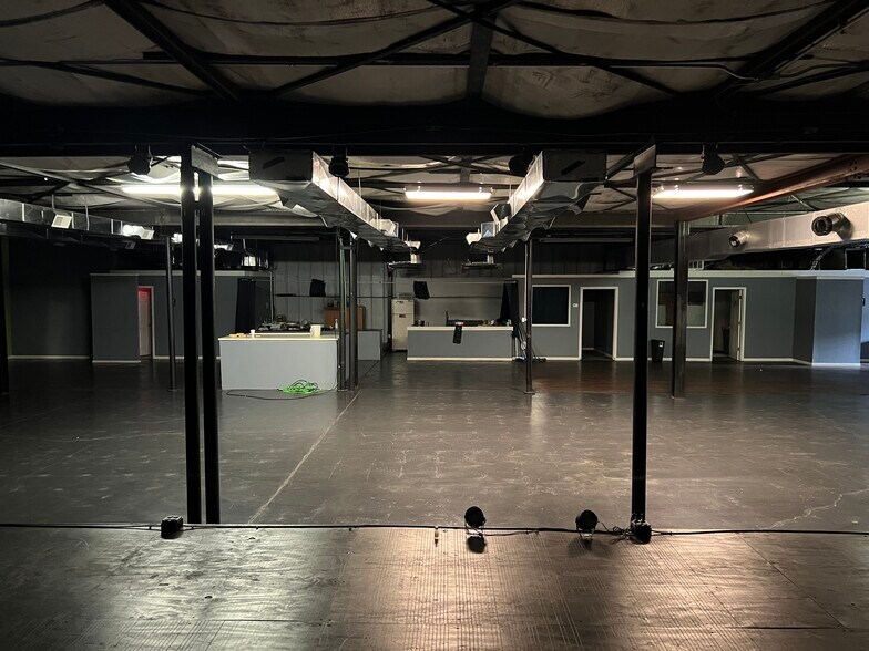 More Photos Of 121 16th St, Ashland Storefront Retail Office For Lease