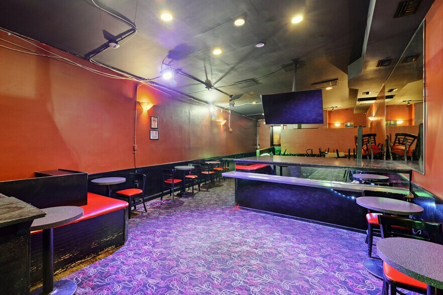 More Photos Of 508 Bourbon St, New Orleans Restaurant For Lease