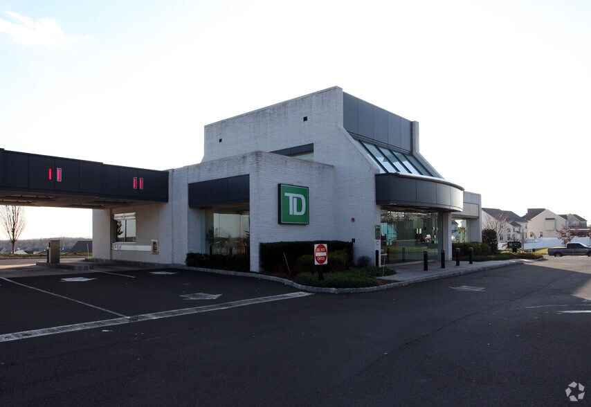 More Photos Of 3805 Neshaminy Blvd, Bensalem Bank For Sale