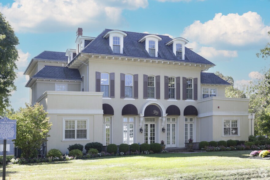 Primary Photo Of 24 Mine St, Flemington Office For Sale