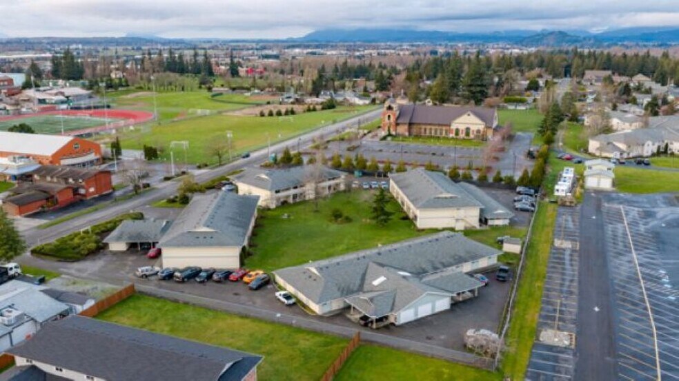 More Photos Of 222 N 15th St, Mount Vernon Multifamily For Sale