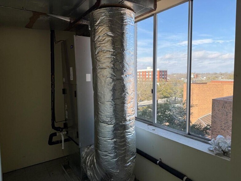 More Photos Of 327 Main St, Greenwood Office For Sale