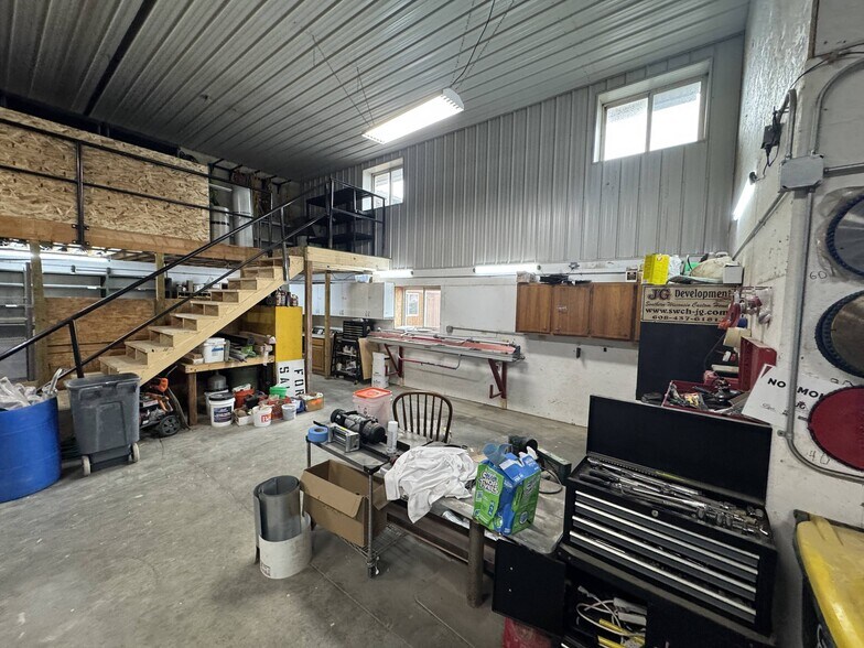 More Photos Of 4070 E Brigham Rd, Blue Mounds Office For Sale