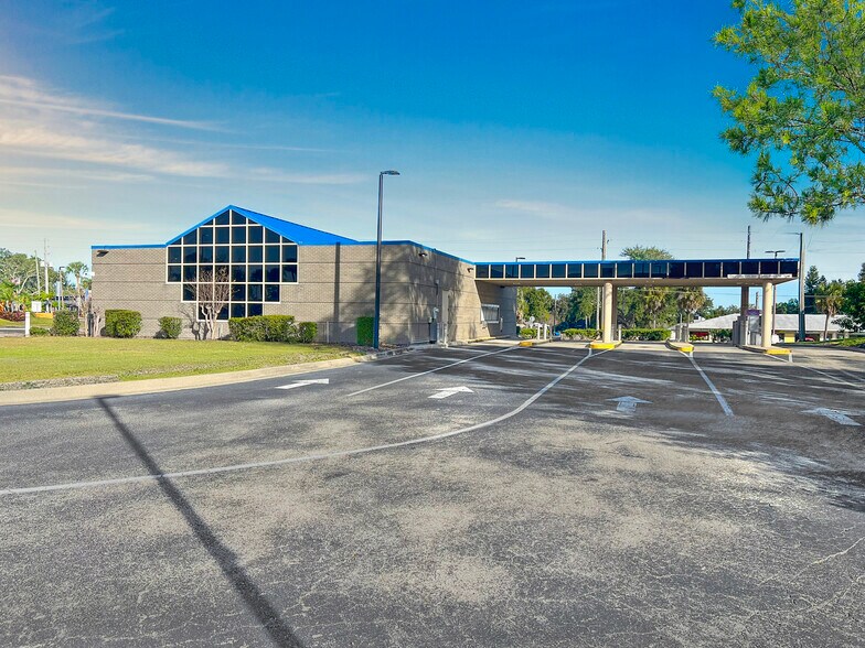 More Photos Of 3010 Cypress Gardens Blvd, Winter Haven Bank For Sale