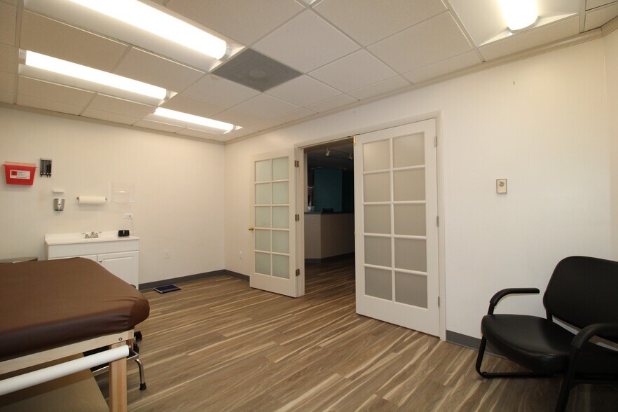 More Photos Of 1185 Mt Aetna Rd, Hagerstown Medical For Lease