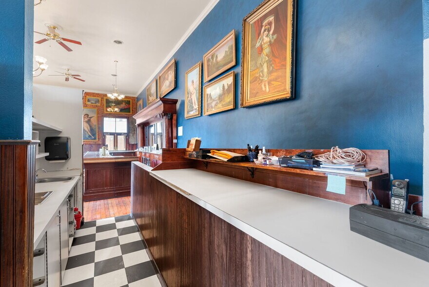 More Photos Of 205 Court St, The Dalles Restaurant For Sale