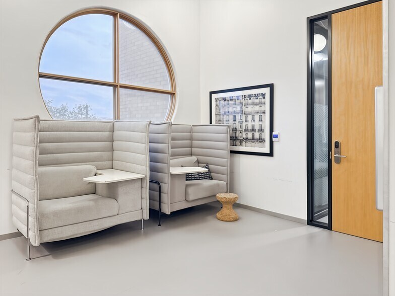 More Photos Of 5701-5741 Legacy Dr, Plano Coworking Space