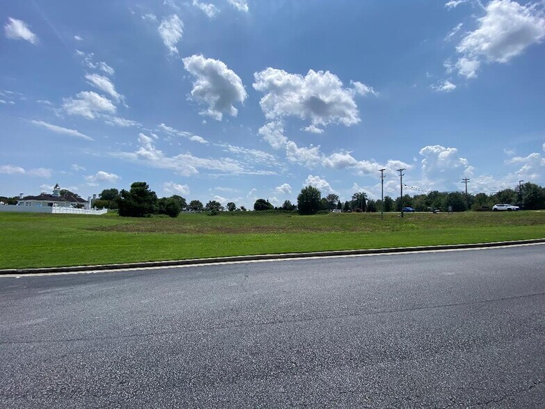 More Photos Of Hwy 81, Loganville Land For Sale