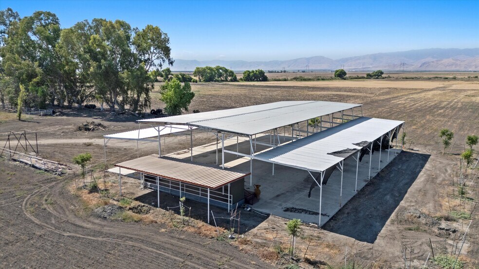 More Photos Of 8661 Herring Rd, Bakersfield Land For Sale