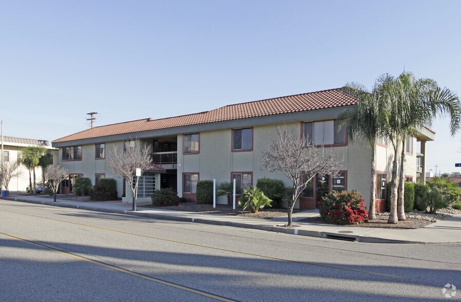 More Photos Of 250-260 S Orange St, Escondido Office For Lease