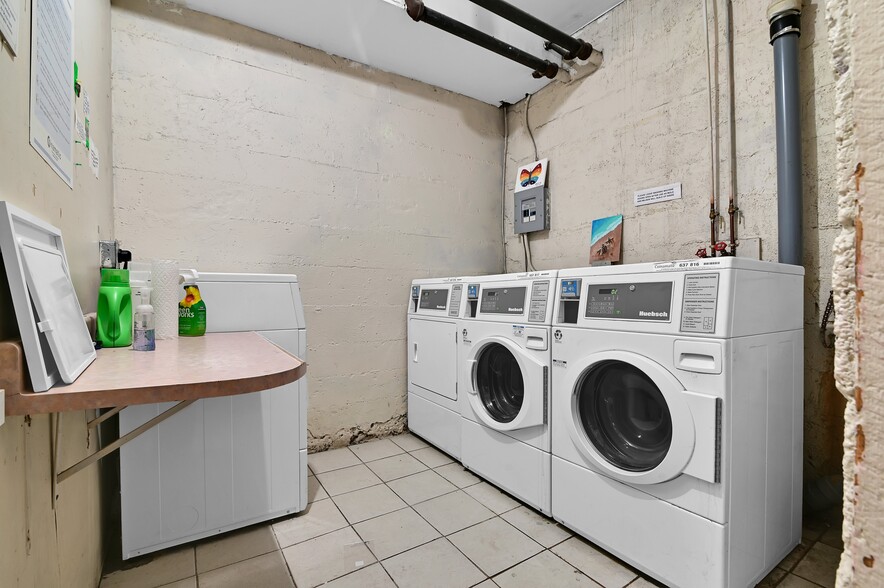 More Photos Of 61 Cartier St, Ottawa Apartments For Sale