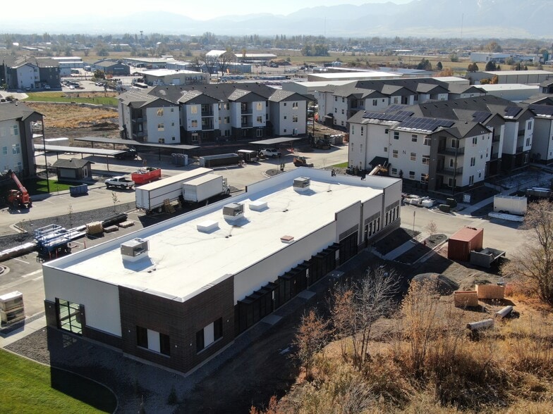 More Photos Of 714 W 400 N, Logan General Retail For Lease