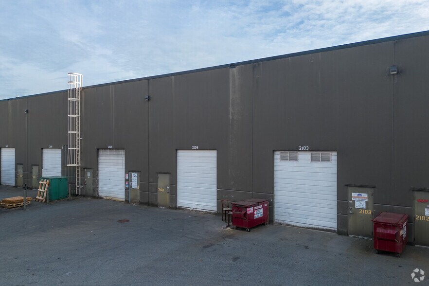 More Photos Of 1225 Kingsway Ave, Port Coquitlam Warehouse For Sale