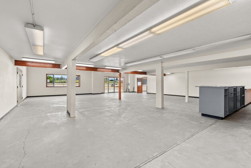 More Photos Of 281 Hamilton Rd N, Chehalis Warehouse For Sale