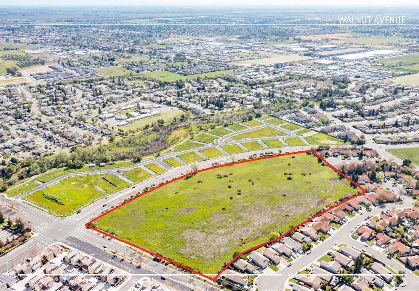 More Photos Of Walnut Ave @ Carillion Ave, Galt Land For Sale