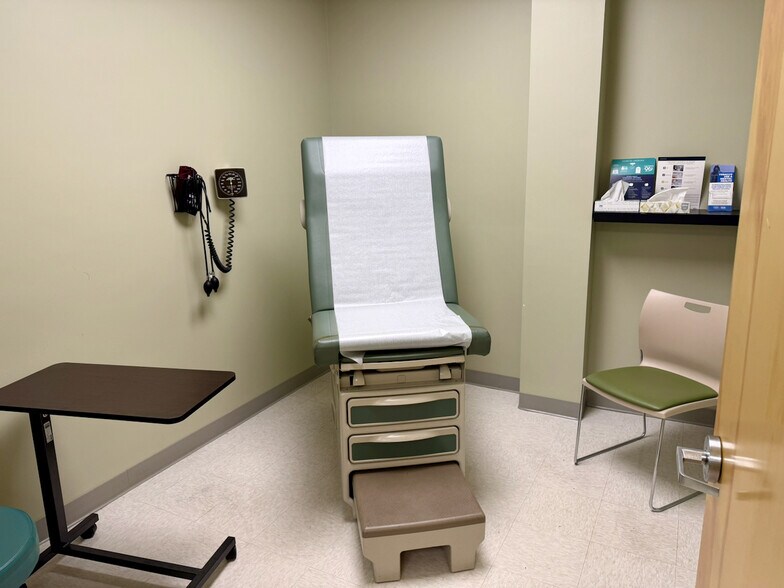 More Photos Of 514 Mary Esther Cut, Fort Walton Beach Office For Sale