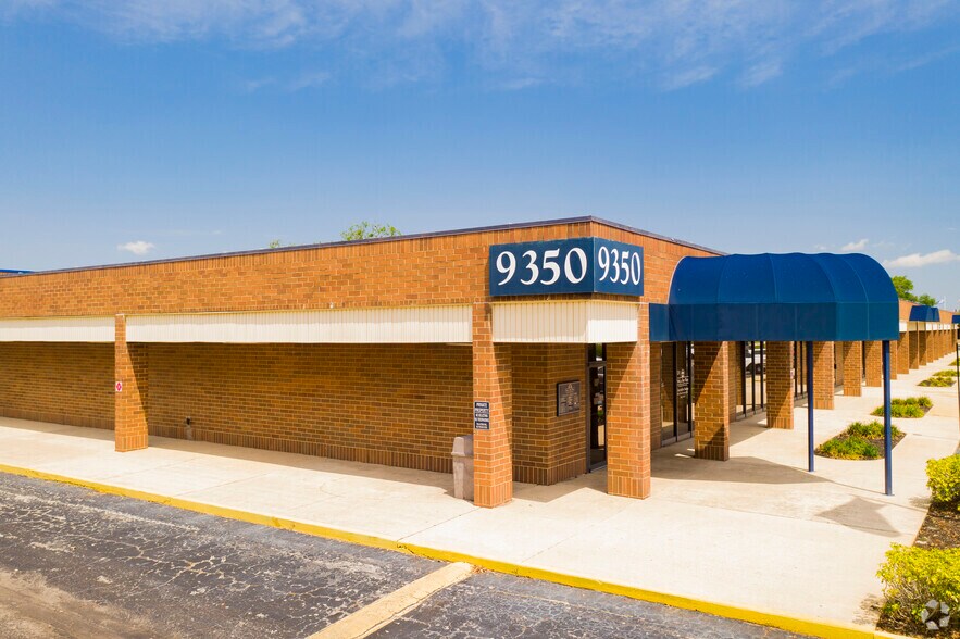 More Photos Of 9280 Bay Plaza Blvd, Tampa Unknown For Lease