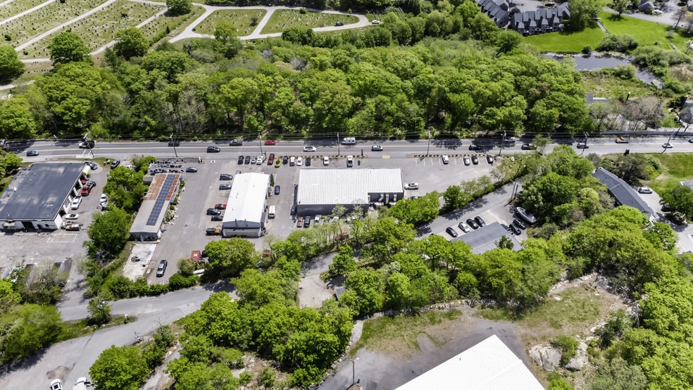 More Photos Of 146 Eastern Ave, Gloucester Freestanding For Sale