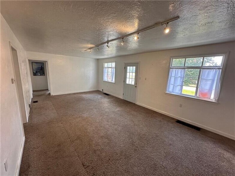More Photos Of 6105 Old Route 8, Butler Office For Lease
