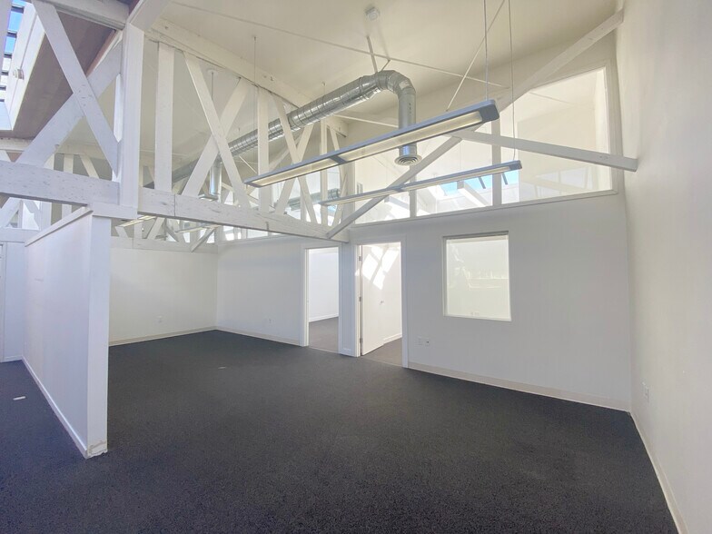 More Photos Of 1278-1282 Folsom St, San Francisco Warehouse For Lease