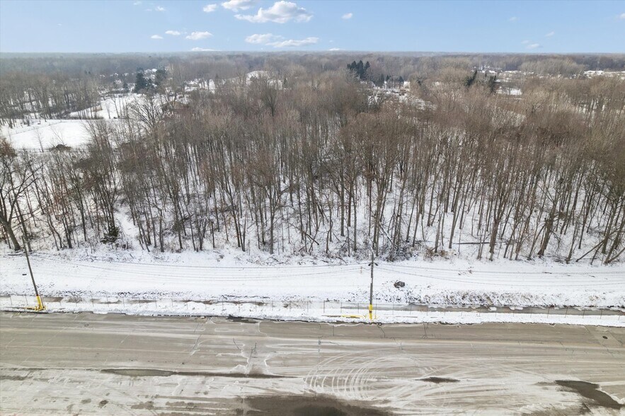 More Photos Of 0000 Huron River Dr, New Boston Land For Sale