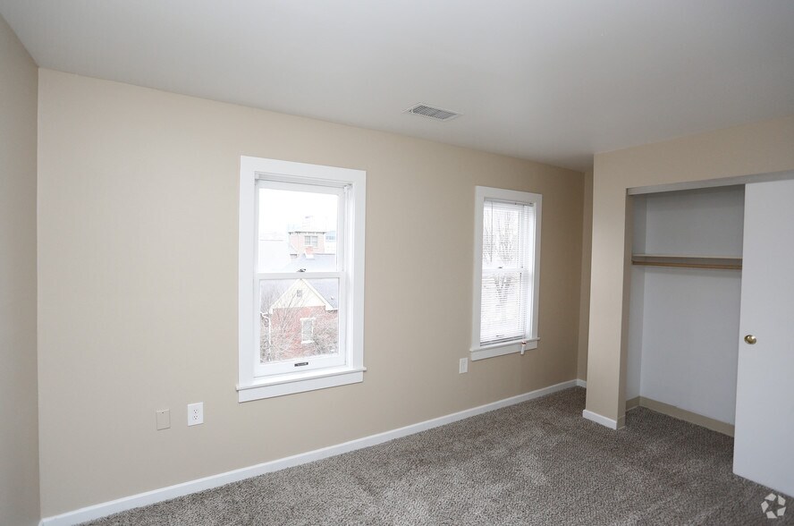 More Photos Of 550 Fletcher Ave, Indianapolis Apartments For Sale