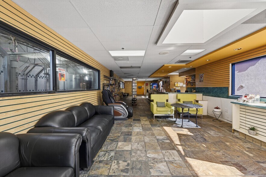 More Photos Of 3706 Highland Ave, Highland Carwash For Sale