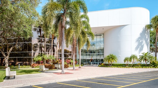 More Photos Of 560 Village Blvd, West Palm Beach Coworking Space