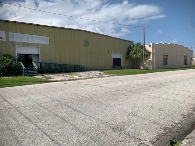 Primary Photo Of 1102-1120 N Rome Ave, Tampa Warehouse For Lease