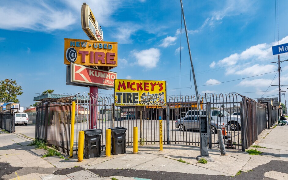 More Photos Of 1338-1348 W Manchester Ave, Los Angeles Land For Sale