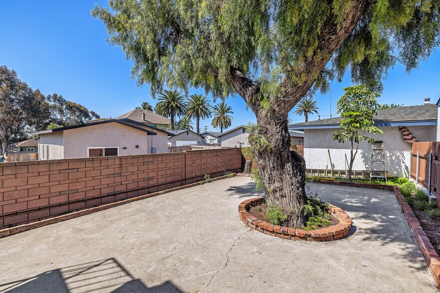 More Photos Of 2241-2247 Prospect St, National City Apartments For Sale