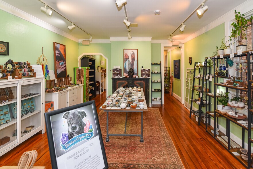 More Photos Of 3545 Chestnut Ave, Baltimore Office For Sale