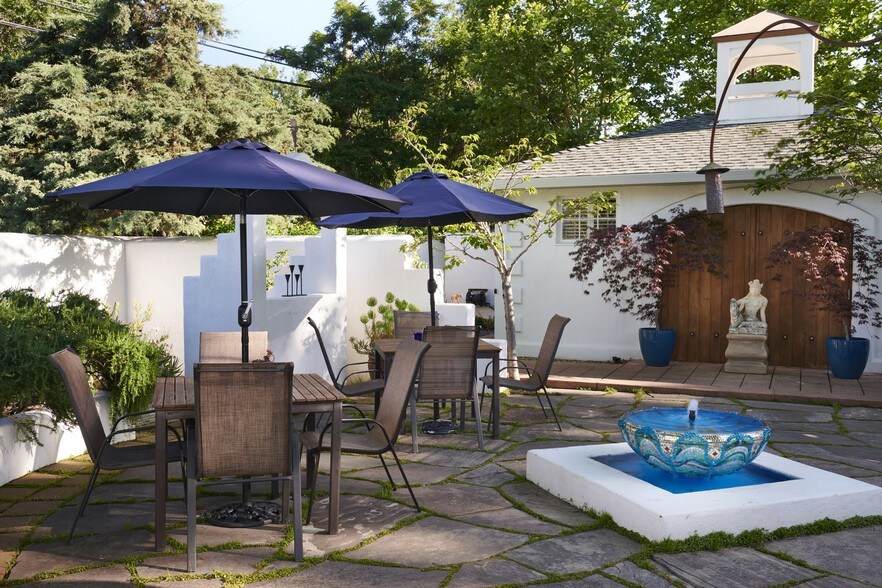 More Photos Of 310 1st St E, Sonoma Hotel For Sale