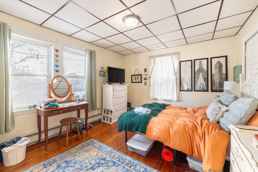 More Photos Of 8-14 Craigie St, Somerville Apartments For Sale
