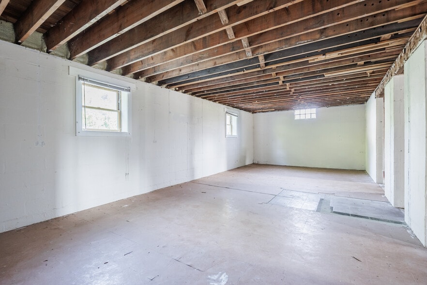 More Photos Of 581 Whitney Rd W, Fairport Office For Sale