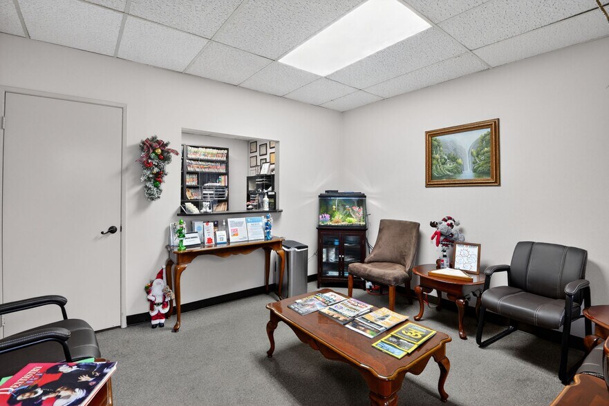 More Photos Of 815 S Central Ave, Glendale Office For Sale