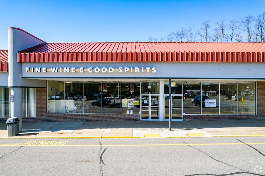 More Photos Of 5920-5990 University Blvd, Coraopolis Unknown For Lease