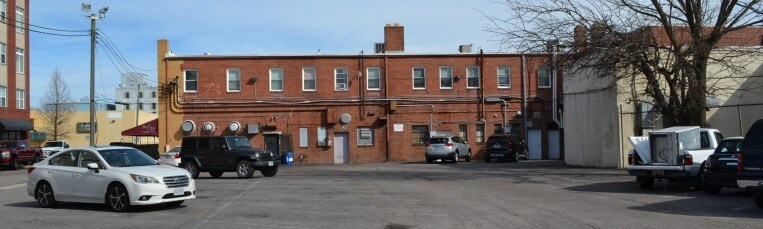 More Photos Of 115-123 W 21st St, Norfolk Storefront Retail Office For Lease