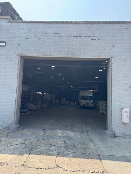 More Photos Of 3497 Ridge Ave, Philadelphia Warehouse For Sale
