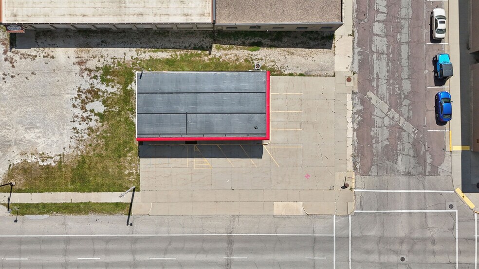 More Photos Of 101 E Linn St, Marshalltown Office For Sale