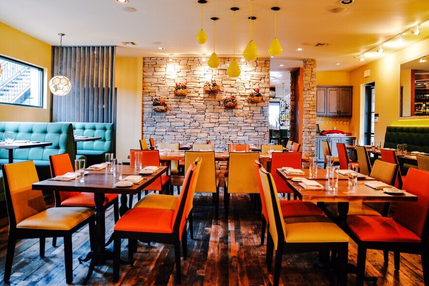 More Photos Of , Spicewood General Retail For Sale