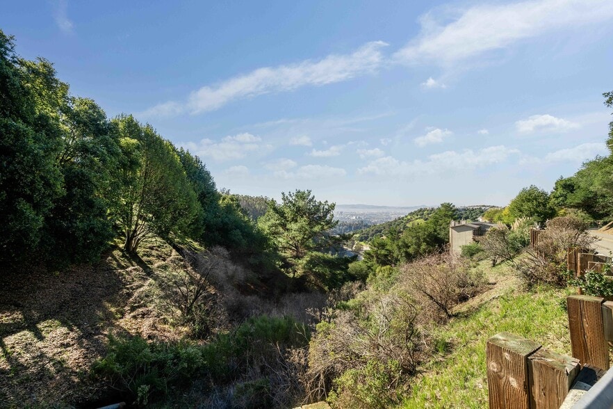 More Photos Of Tunnel Rd. & Broadway Tunnel Fwy, Oakland Land For Sale