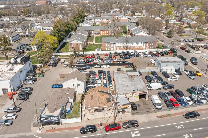 Primary Photo Of 5651-5661 Merrick Rd, Massapequa Auto Repair For Sale