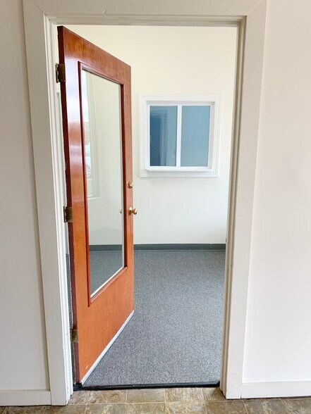 More Photos Of 125 Riverbend Dr, Charlottesville Medical For Lease