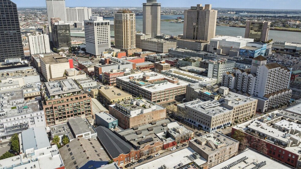 More Photos Of 755 Tchoupitoulas St, New Orleans Restaurant For Sale