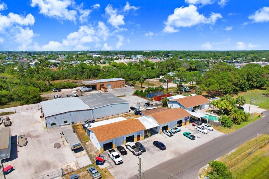 More Photos Of 6801 Tower Dr, Hudson Service For Lease