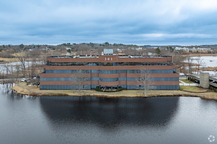 More Photos Of 301 Edgewater Dr, Wakefield Coworking Space