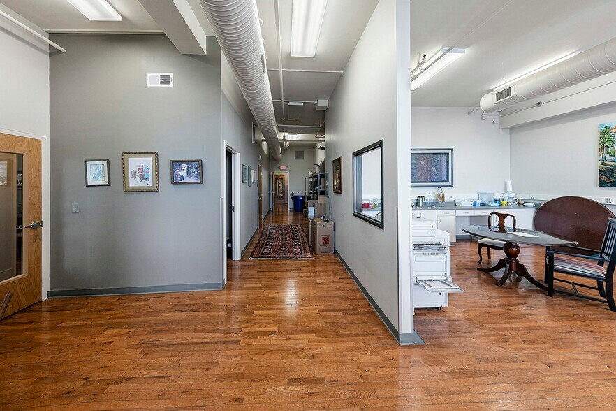 More Photos Of 418 S Gay St, Knoxville Office Residential For Sale