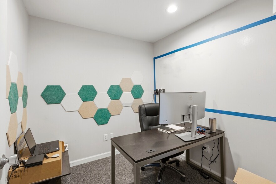 More Photos Of 3601 Commerce Dr, Arnold Office For Sale