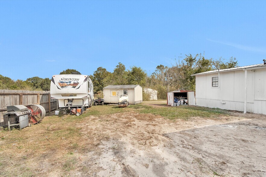 More Photos Of 13518 FM 2432 Rd, Willis Apartments For Sale